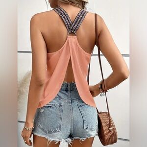 NWOT Peach wide strap vneck tank top with open back